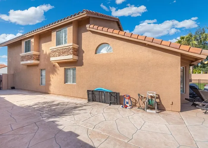 Entertainer's Dream! 7 Bedroom/4 Bath W Heated Pool & * Phoenix