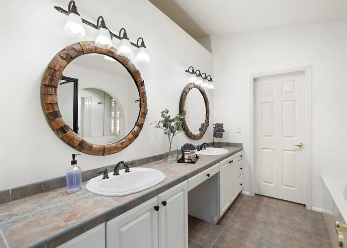 Ferienhaus Entertainer's Dream! 7 Bedroom/4 Bath W Heated Pool &